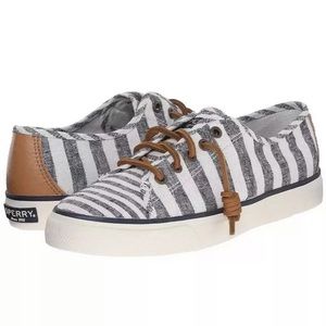 Sperry Seacoast Stripe Sneakers size 6